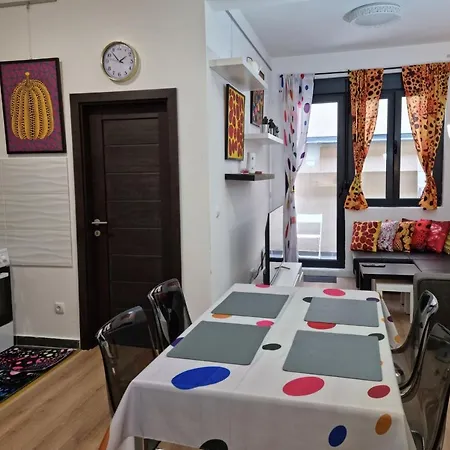 Kusama New Business Grade Comfort Apartment *